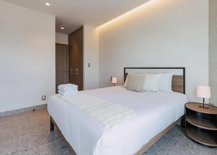 Bright & Modern W/ Gym & Pool | Viato Homes * Mexico City