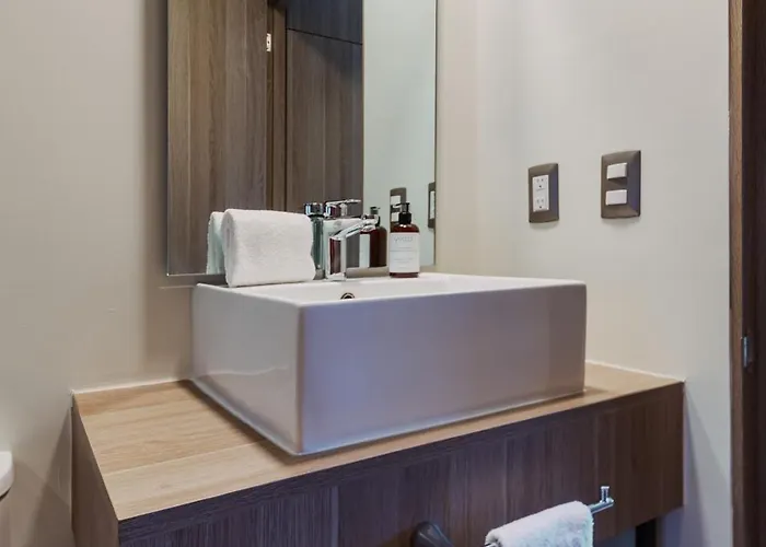 Bright & Modern W/ Gym & Pool | Viato Homes Apartment Mexico City