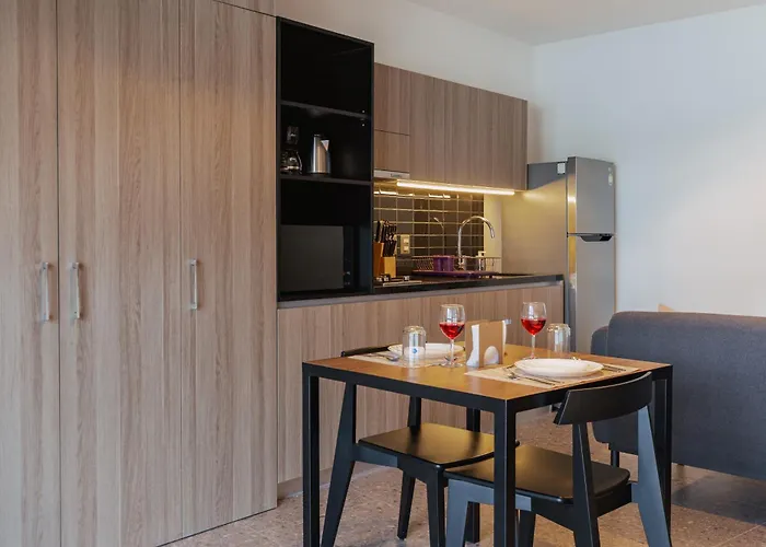 Bright & Modern W/ Gym & Pool | Viato Homes Mexico City