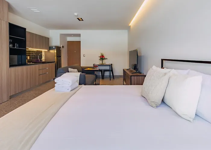 Bright & Modern W/ Gym & Pool | Viato Homes *