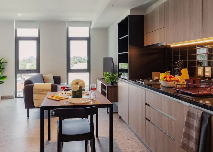 Bright & Modern W/ Gym & Pool | Viato Homes Apartment